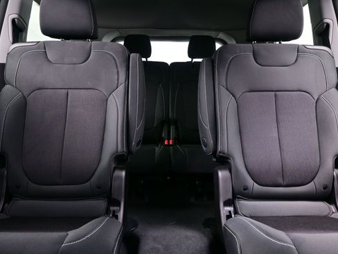 Used 2022 Jeep Grand Cherokee L Laredo w/ Luxury Tech Group I image 17