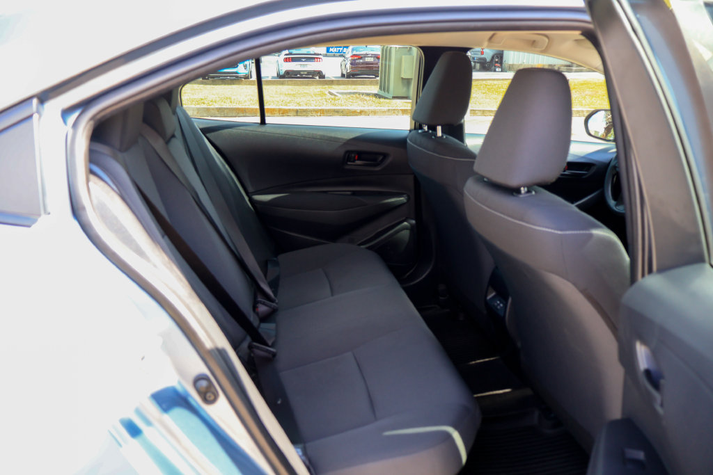 Used 2026 Toyota Corolla LE FWD image 11