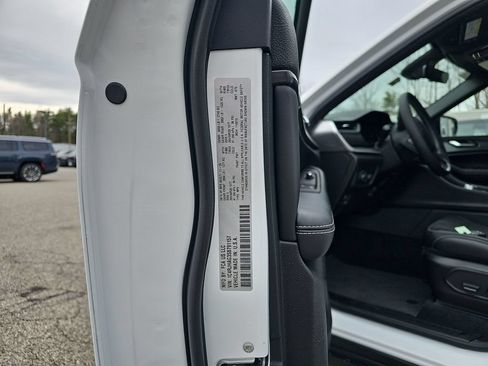 New 2025 Jeep Grand Cherokee Altitude AWD/4WD image 36