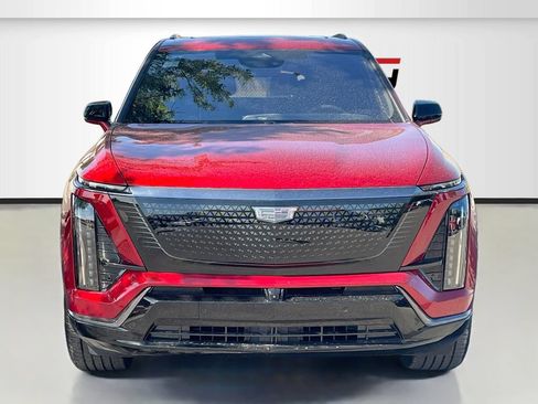 Used 2026 Cadillac Vistiq Sport w/ LPO, Floor Liner Package AWD/4WD image 2