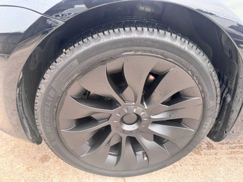 Used 2023 Tesla Model 3 Standard Range RWD image 7