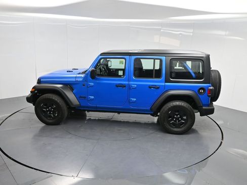 Used 2025 Jeep Wrangler Sport image 60