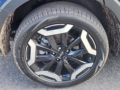 Used 2023 Kia Telluride S w/ S Sunroof Package image 9