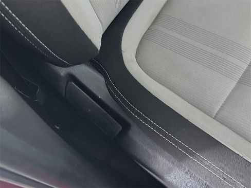 Used 2024 Hyundai Venue SEL image 22