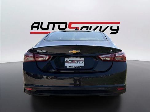 Used 2022 Chevrolet Malibu LT FWD image 6