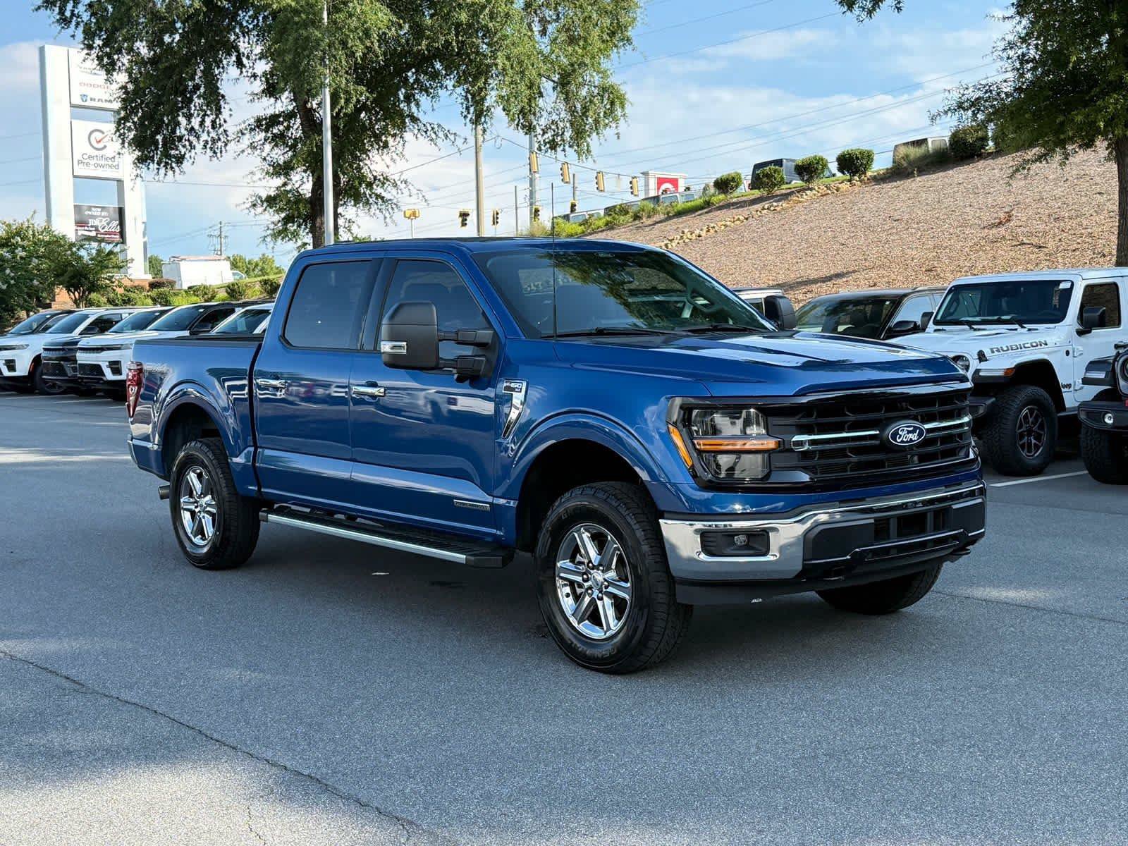 Used 2024 Ford F150 XLT w/ FX4 Off-Road Package AWD/4WD image 7