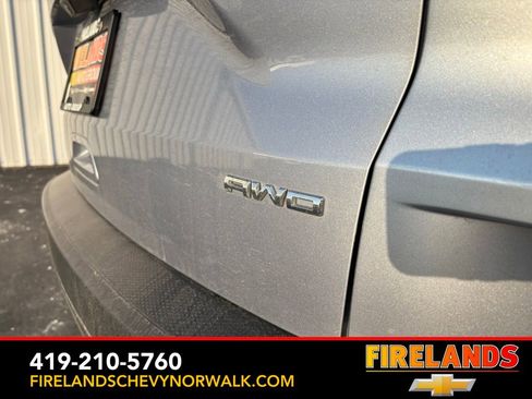 Used 2022 Ford Escape SE w/ SE Sport Appearance Package image 15