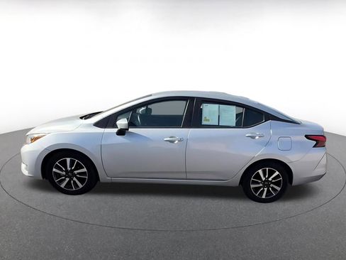 Used 2025 Nissan Versa SV FWD image 9