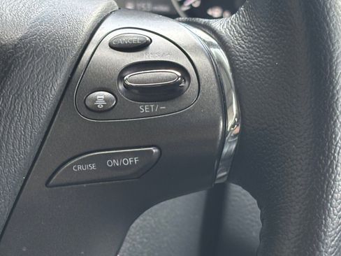 Used 2023 Nissan Murano SV image 13