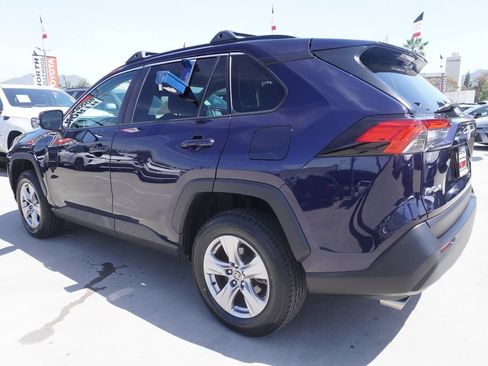 Used 2023 Toyota RAV4 XLE w/ Convenience Package FWD image 5