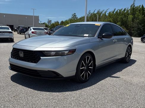 Used 2024 Honda Accord Sport image 1
