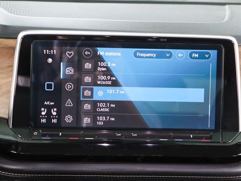 Used 2024 Volkswagen Atlas SE image 19