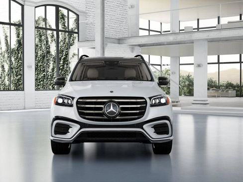 New 2026 Mercedes-Benz GLS 580 4MATIC image 7