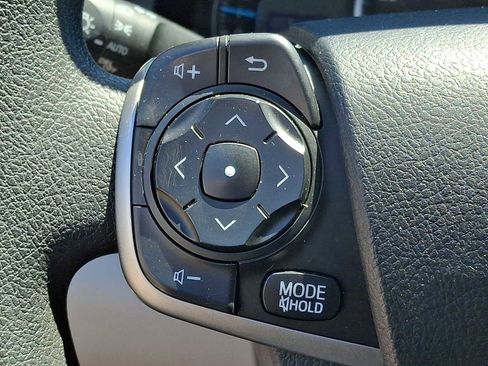 Used 2012 Toyota Camry LE FWD image 17