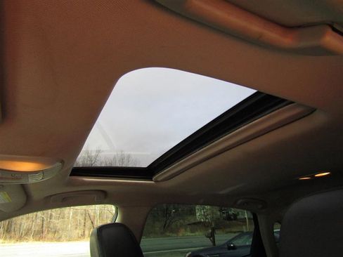 Used 2016 INFINITI Q70 L 3.7 image 29