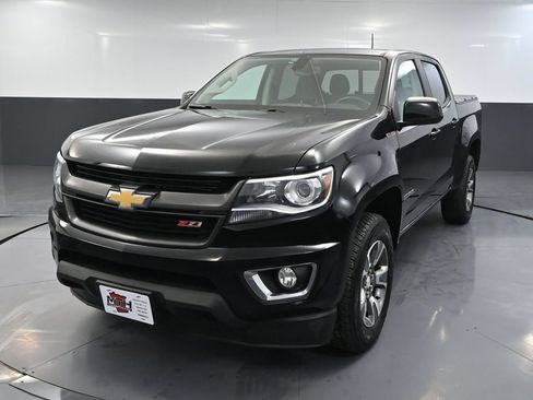 Used 2020 Chevrolet Colorado Z71 AWD/4WD image 12