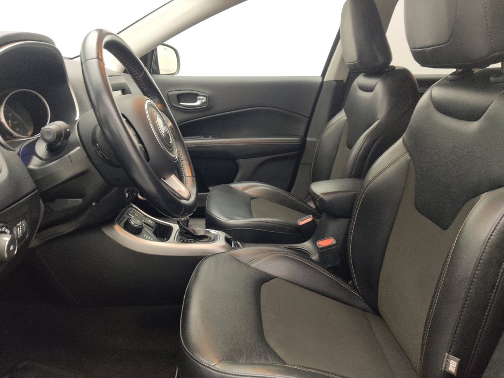 Used 2020 Jeep Compass Latitude AWD/4WD image 17