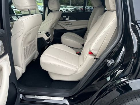 New 2026 Mercedes-Benz GLS 450 4MATIC image 23