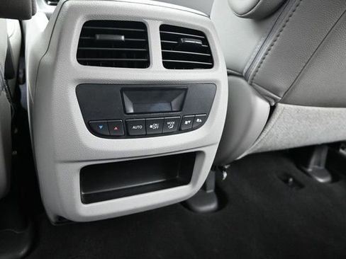 Used 2017 Honda Pilot EX-L image 17