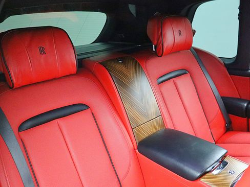 Used 2019 Rolls-Royce Cullinan AWD/4WD image 38