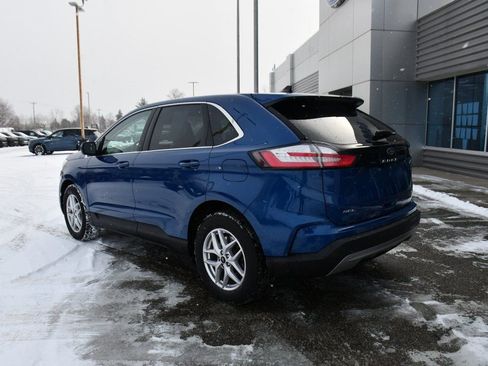 Used 2023 Ford Edge SEL w/ Convenience Package image 4