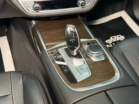 Used 2016 BMW 740i RWD image 28