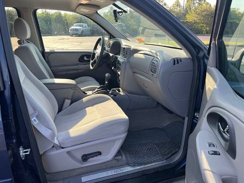 Used 2007 Chevrolet TrailBlazer LS w/ LS Preferred Equipment Group AWD/4WD image 10