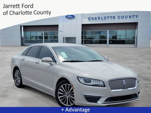 Used 2020 Lincoln MKZ FWD image 1