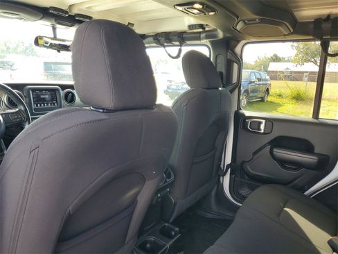 Used 2020 Jeep Wrangler Unlimited Sport image 29