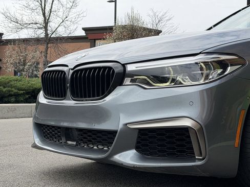 Used 2018 BMW M550i xDrive w/ Driving Assistance Package image 7