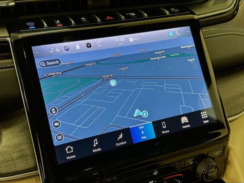 Used 2023 Jeep Grand Cherokee 4WD 4xe image 22