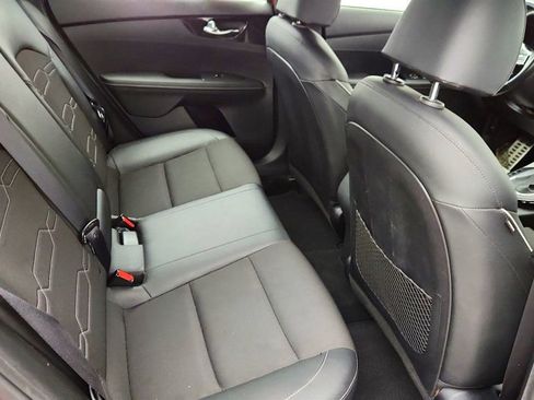 Used 2020 Kia Forte GT-Line image 21