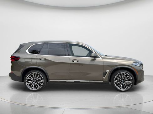 New 2026 BMW X5 sDrive40i RWD image 3