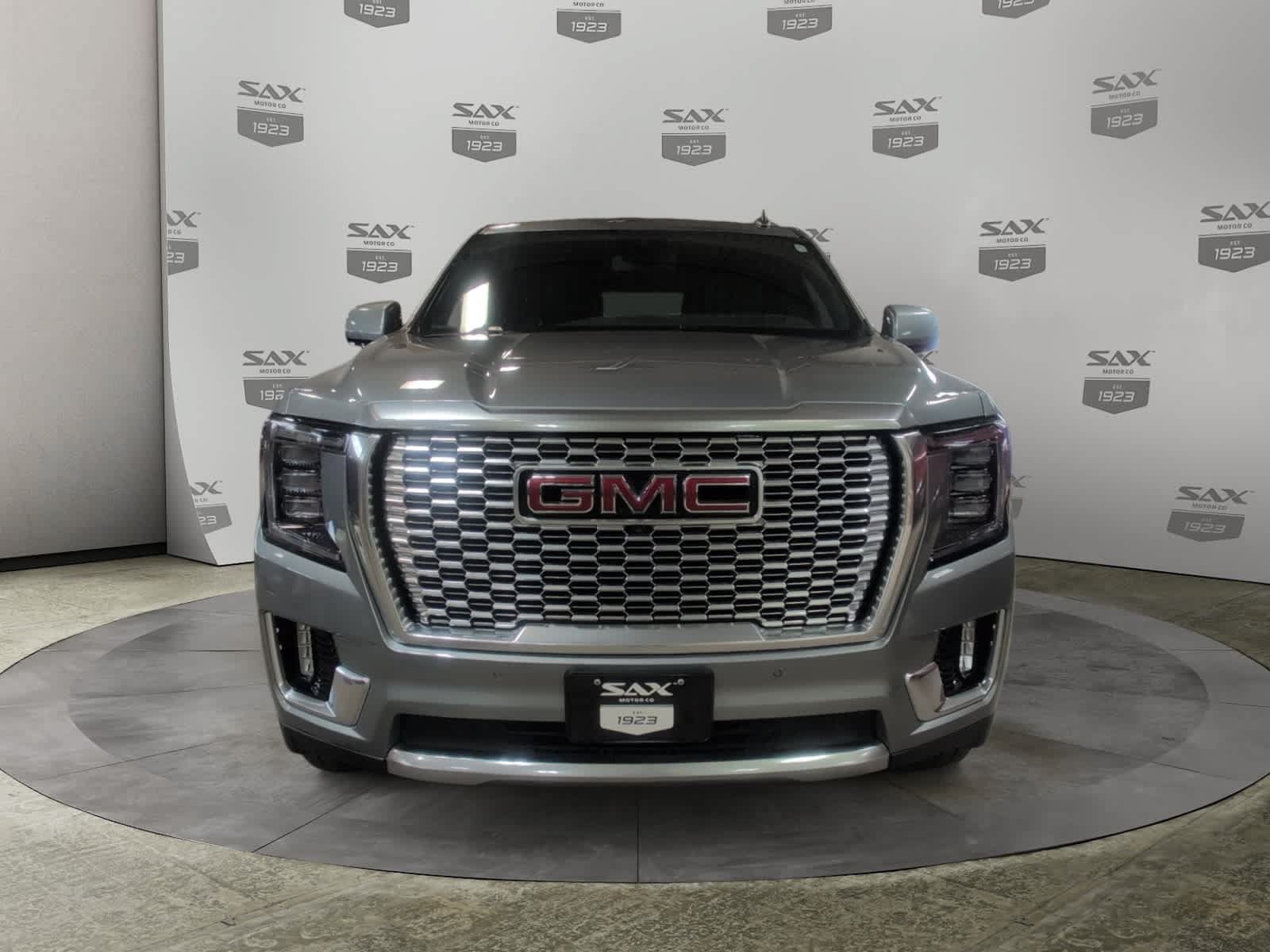 Used 2023 GMC Yukon XL Denali w/ Max Trailering Package AWD/4WD image 8