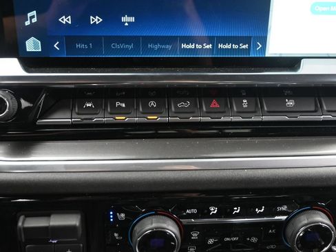 New 2025 Chevrolet Silverado 1500 High Country w/ Midnight Edition AWD/4WD image 16