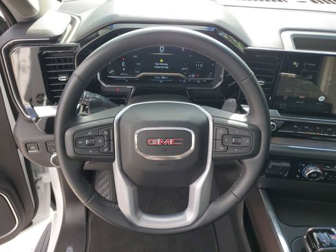 Used 2024 GMC Sierra 1500 SLT w/ SLT Premium Plus Package image 20