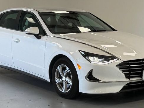 Used 2023 Hyundai Sonata SE FWD image 6