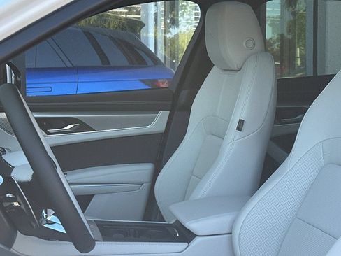New 2026 Jaguar F-PACE R-Dynamic S AWD/4WD image 26