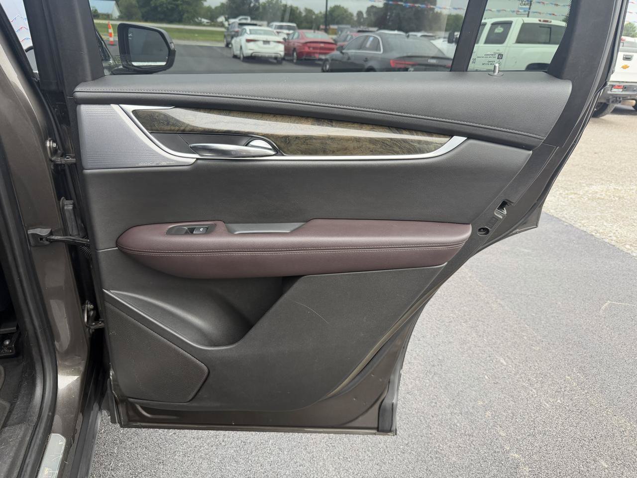 Used 2020 Cadillac XT6 Premium Luxury FWD image 23