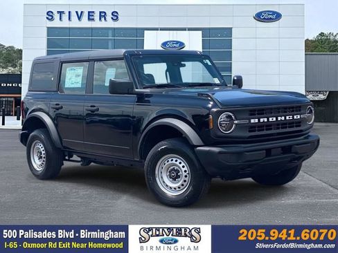 New 2025 Ford Bronco 4-Door image 1