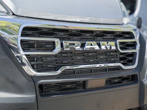 New 2025 RAM ProMaster 2500 w/ Quick Order Package 22G SLT image 10