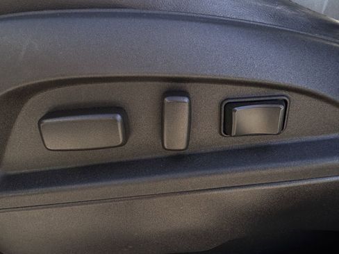 Used 2011 GMC Terrain SLT image 27