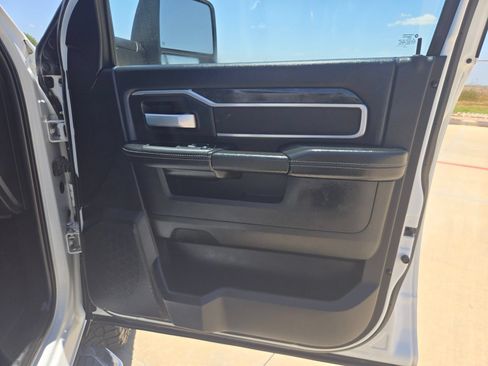 Used 2024 RAM 2500 Big Horn AWD/4WD image 25