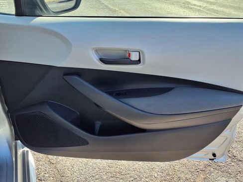 Used 2022 Toyota Corolla LE image 81