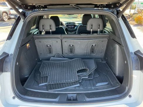 Used 2023 Chevrolet TrailBlazer RS w/ Sun and Liftgate Package image 17