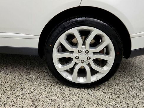 Used 2019 Land Rover Range Rover HSE AWD/4WD image 9