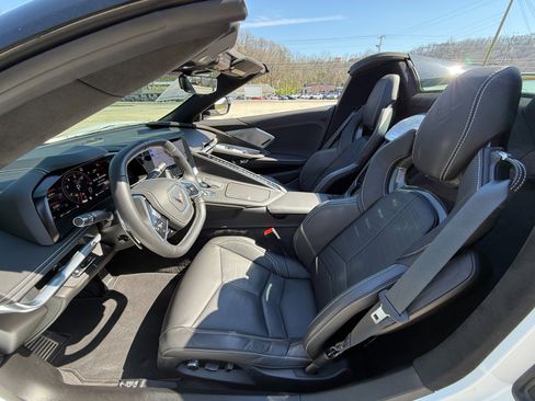 Used 2023 Chevrolet Corvette Stingray 3LT Z51 PERFORMANCE P w/ Z51 Performance Package image 21