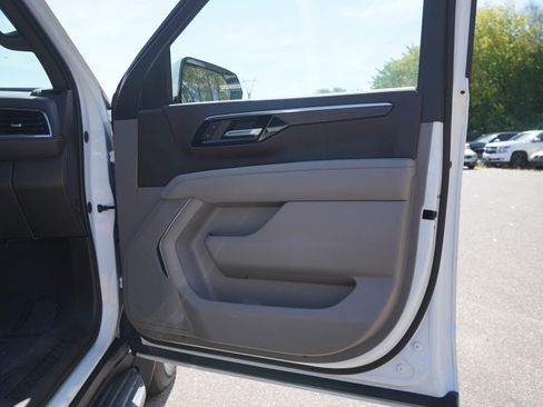 Used 2025 Chevrolet Suburban LS w/ Max Trailering Package AWD/4WD image 9