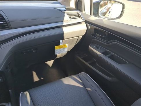 New 2026 Honda Odyssey Elite image 16