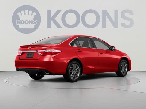 Used 2017 Toyota Camry SE FWD image 4